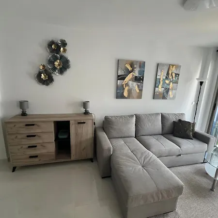 Apartment Mit Pool Am